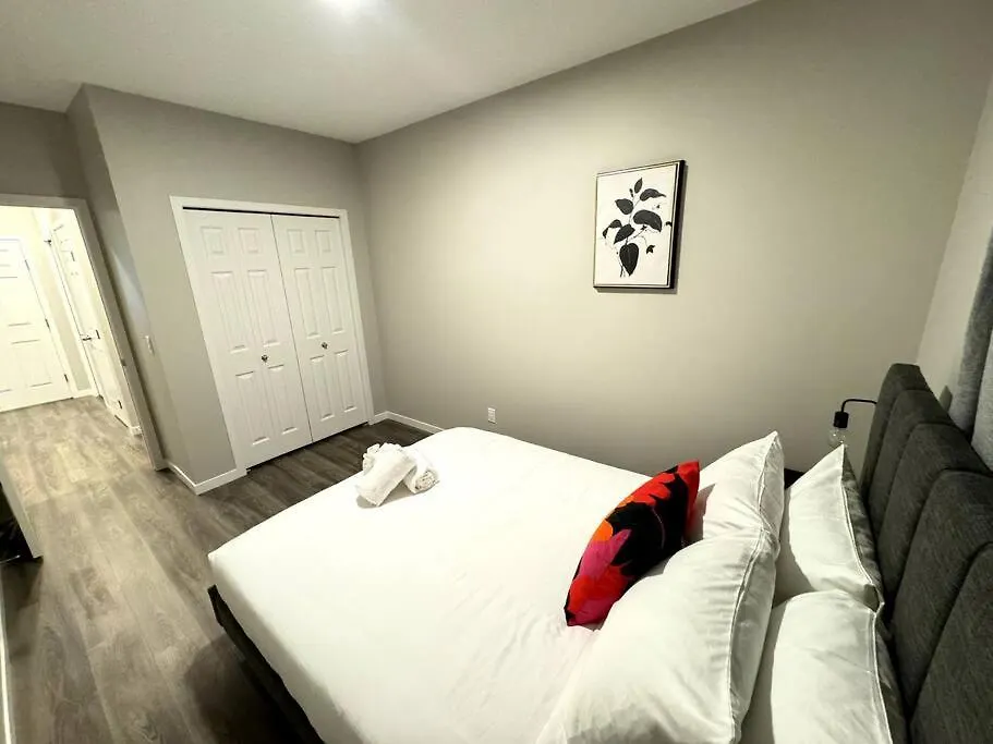 Apartament Private Luxury Suite Near West Edmonton Mall