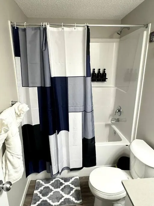 Private Luxury Suite Near West Edmonton Mall