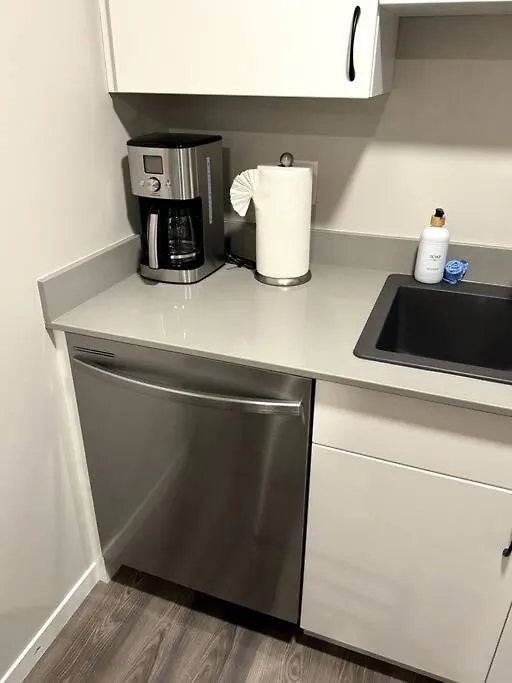 Apartament Private Luxury Suite Near West Edmonton Mall